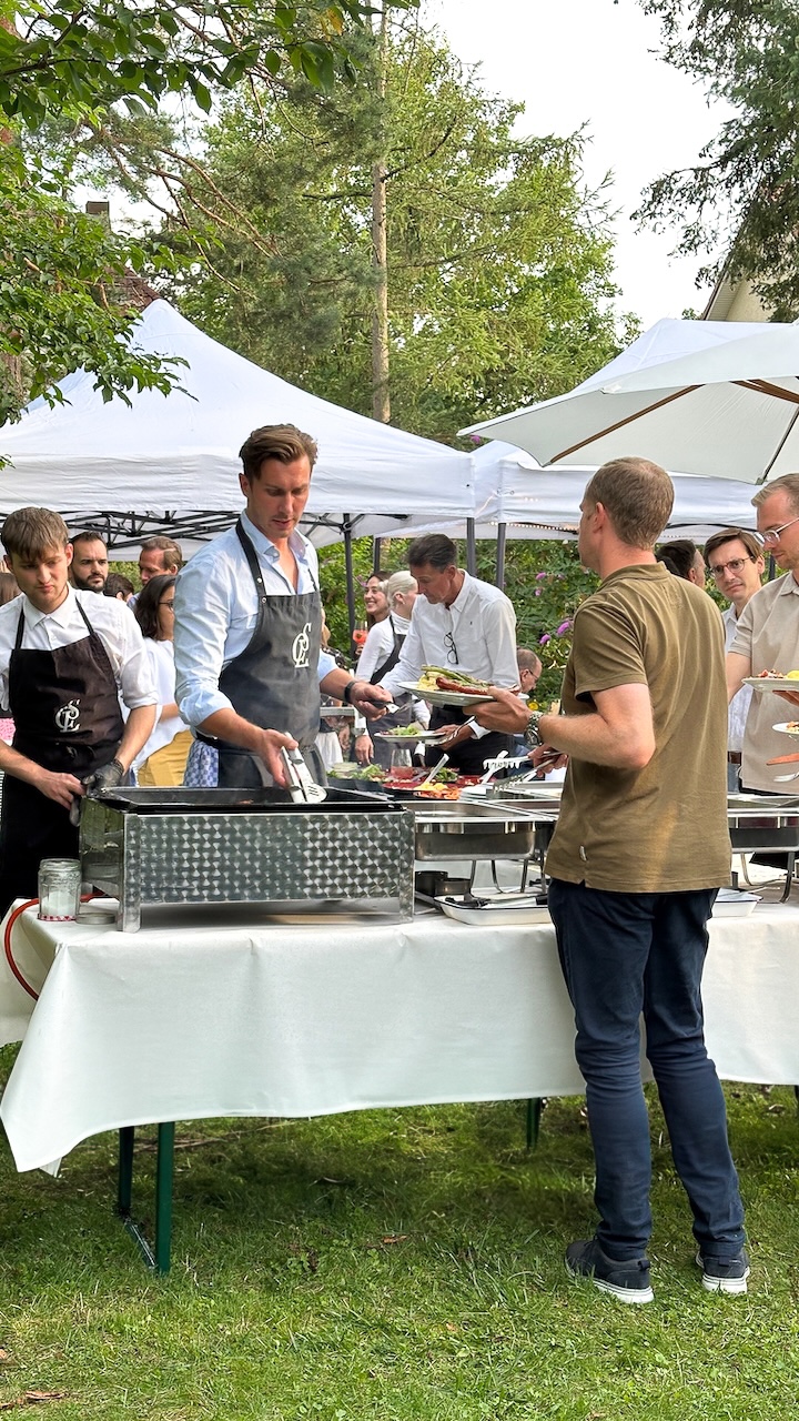 Grill Catering München 23 Ein Sommerfest Catering Grillcatering in München mit CSL Catering