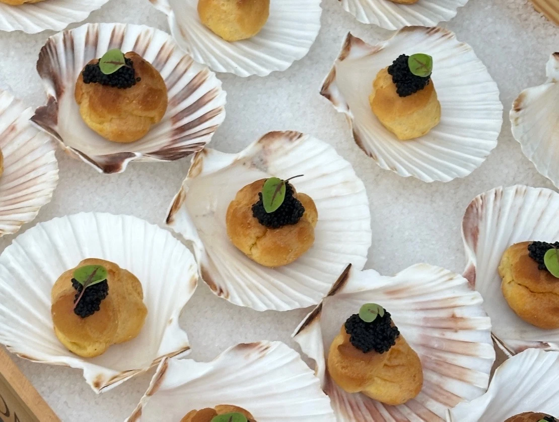 Persina Pearl Profiteroles von CSL Catering München